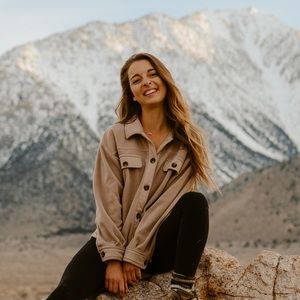 Meet your Posher, Becca